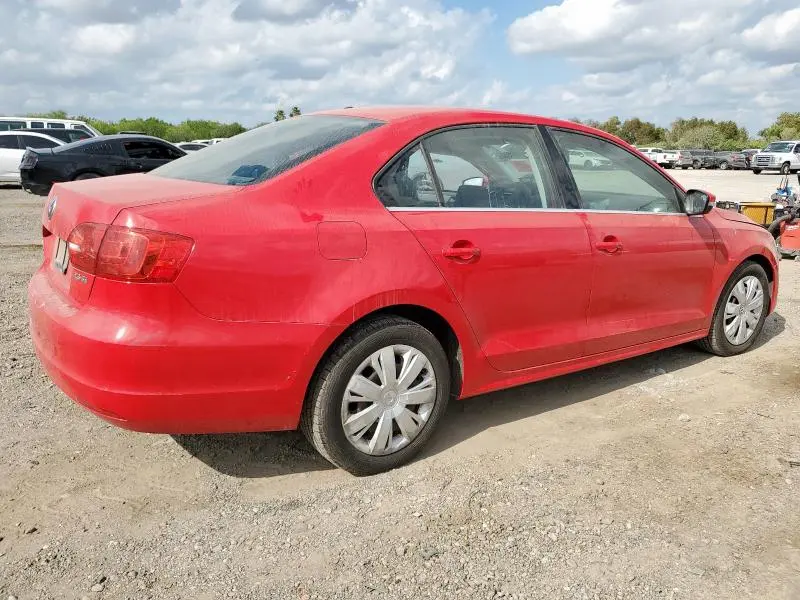 2013 VOLKSWAGEN JETTA SE  