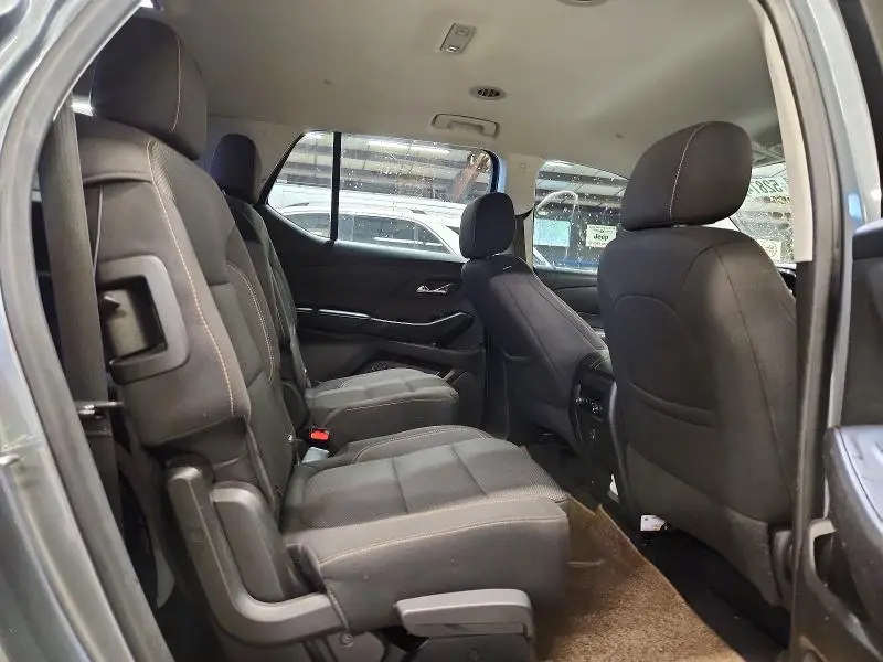2020 CHEVROLET TRAVERSE LT  