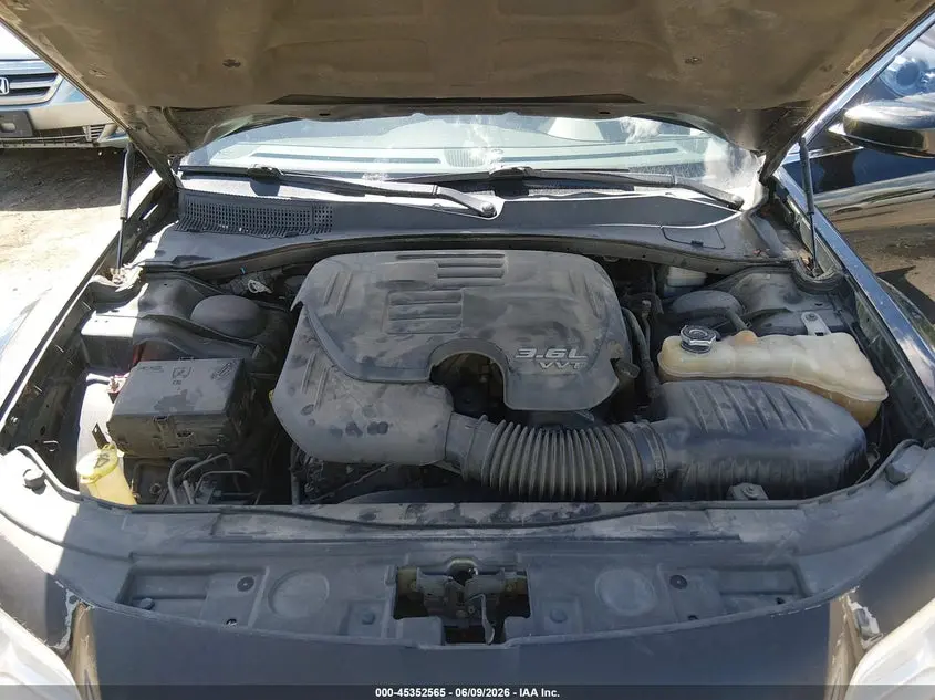 2012 CHRYSLER 300  