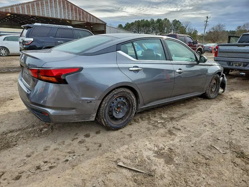 2022 NISSAN ALTIMA S  