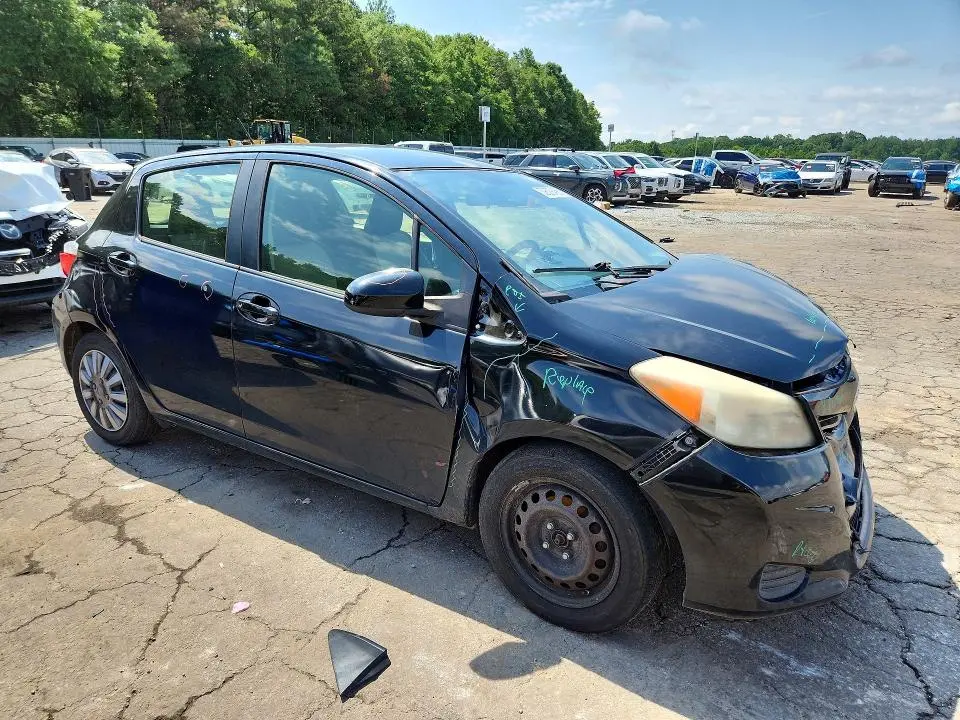 2012 TOYOTA YARIS 5-DOOR L  