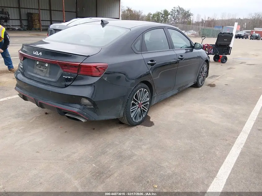 2023 KIA FORTE GT