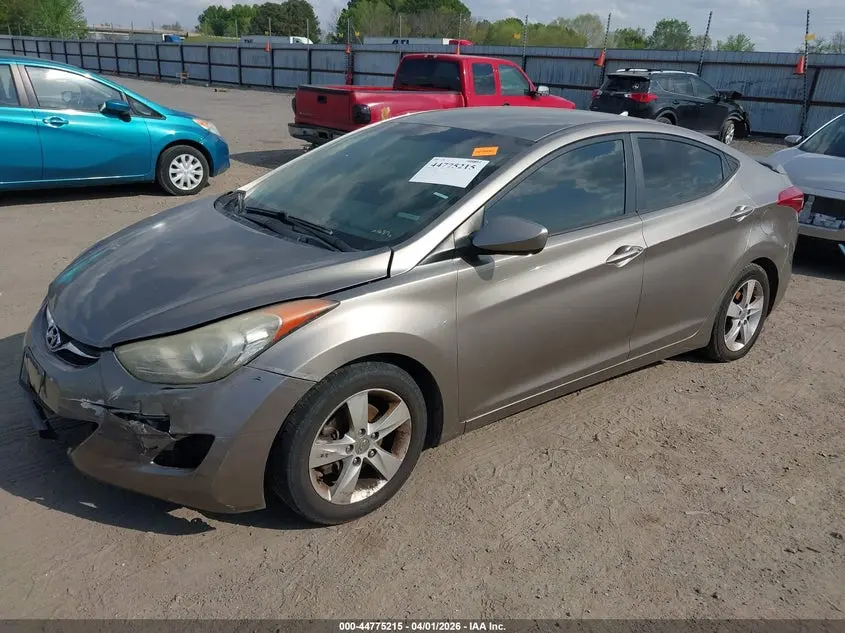 2013 HYUNDAI ELANTRA GLS
