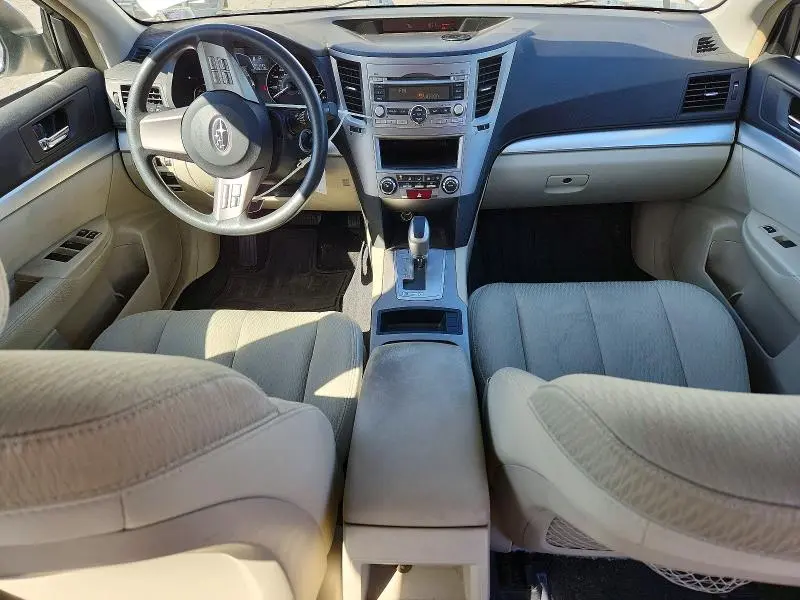 2010 SUBARU OUTBACK 2.5I  