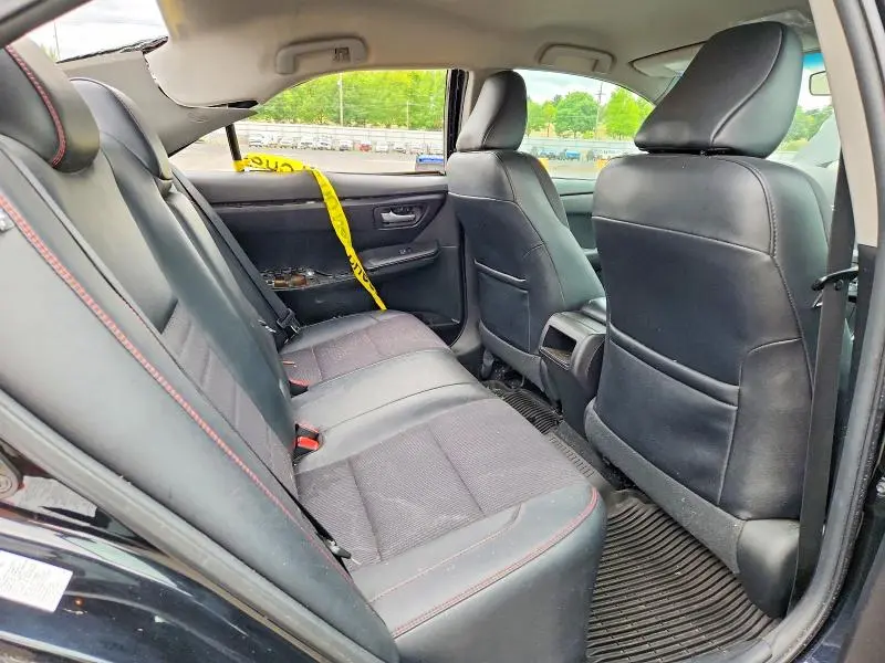 2017 TOYOTA CAMRY SE  