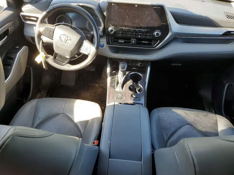 2021 TOYOTA HIGHLANDER HYBRID PLATINUM  