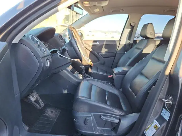 2016 VOLKSWAGEN TIGUAN S  