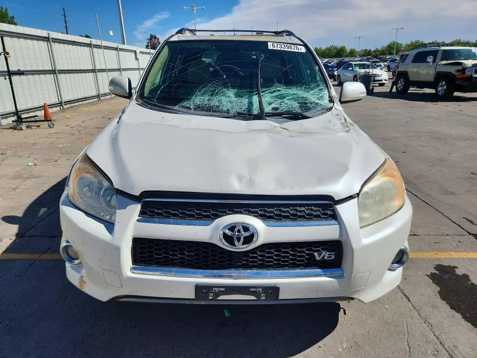 2011 TOYOTA RAV4 LIMITED  