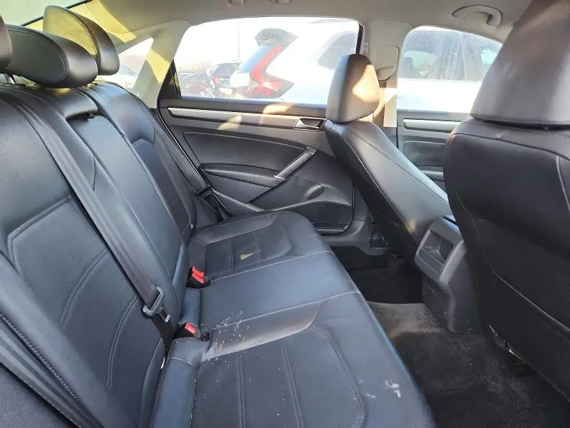 2018 VOLKSWAGEN PASSAT S  