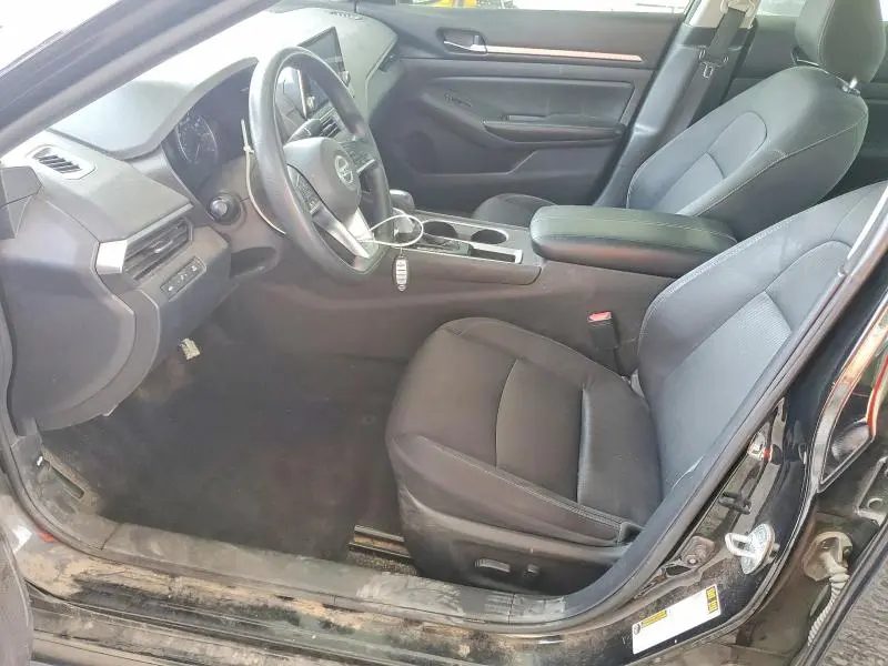 2022 NISSAN ALTIMA SV  