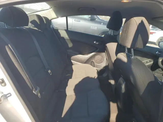 2016 KIA FORTE LX  