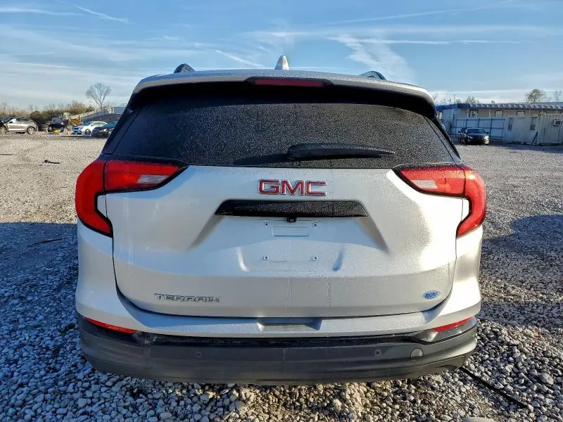 2021 GMC TERRAIN SLT  