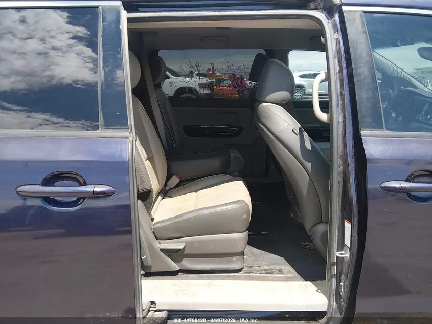 2018 KIA SEDONA EX