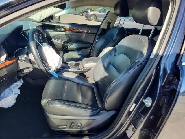 2017 KIA CADENZA PREMIUM  