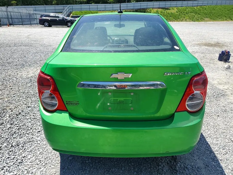2015 CHEVROLET SONIC LT  