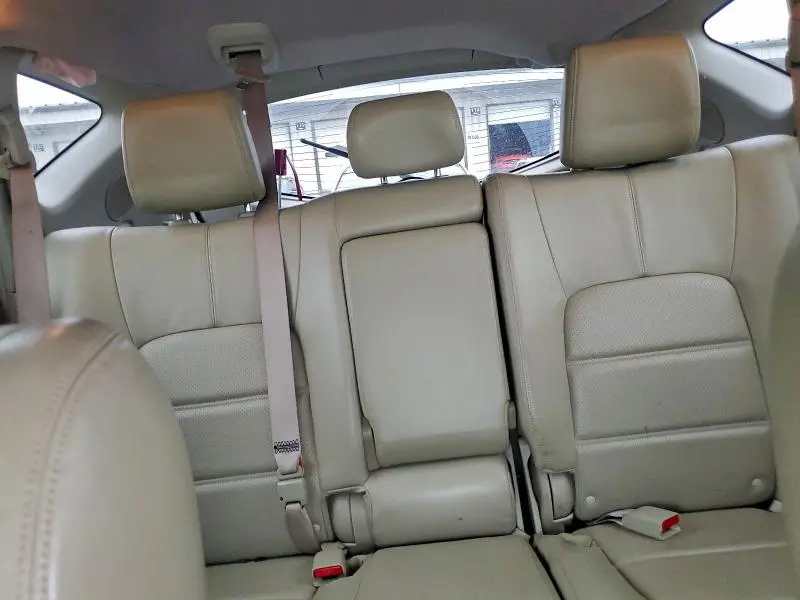 2012 NISSAN MURANO S  