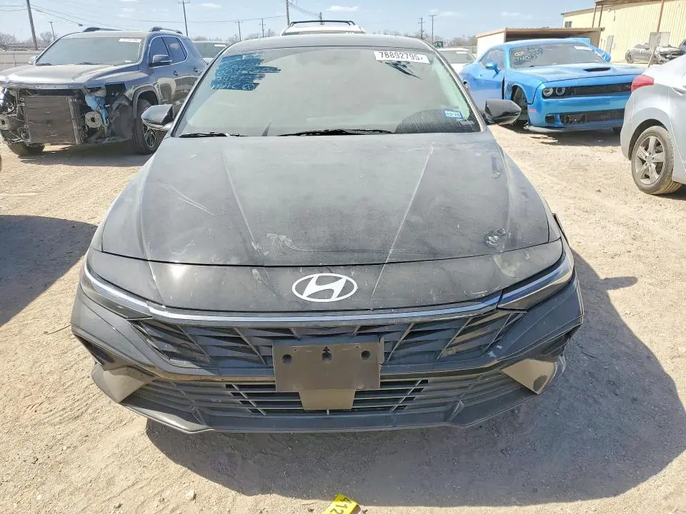 2024 HYUNDAI ELANTRA SEL  