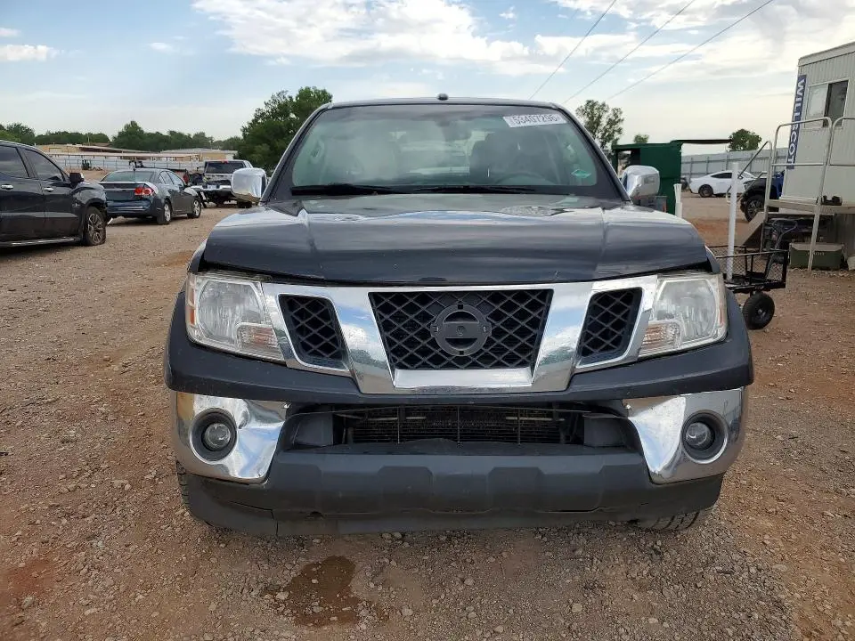 2013 NISSAN FRONTIER S  