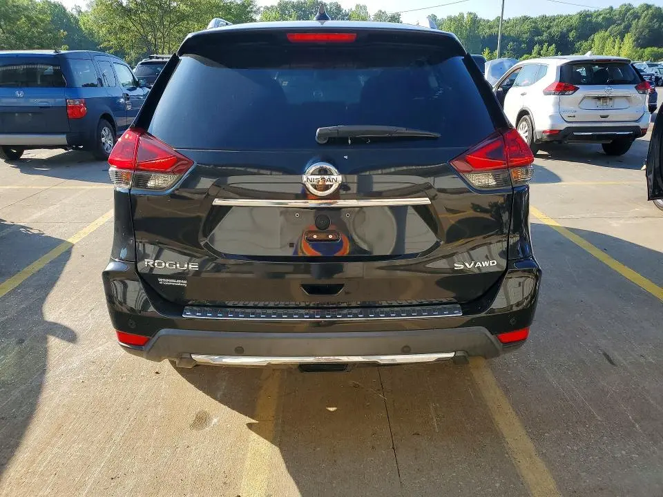 2020 NISSAN ROGUE SV  
