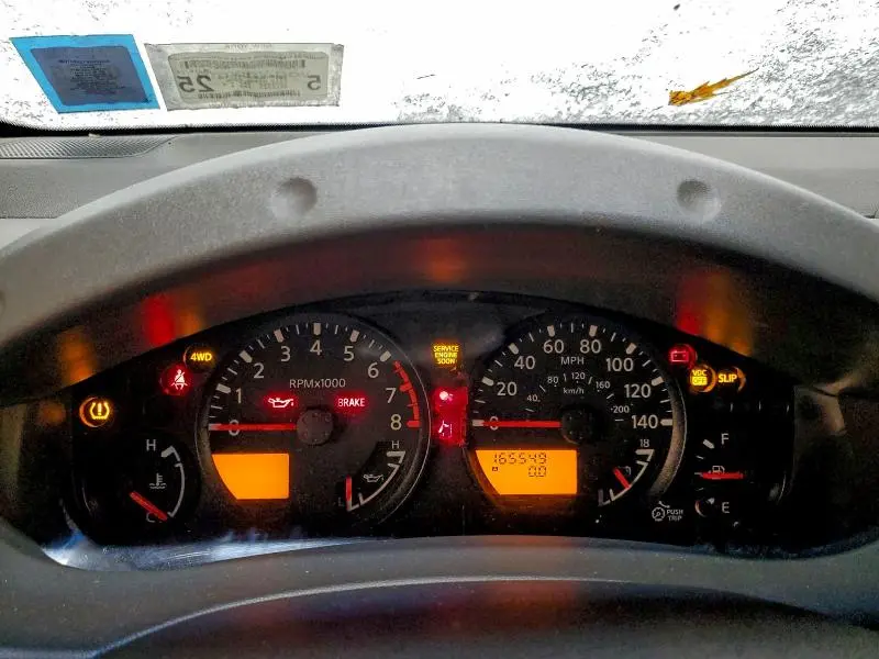 2010 NISSAN FRONTIER KING CAB SE  