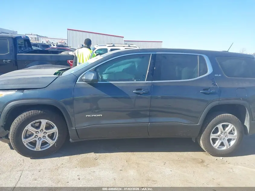 2019 GMC ACADIA SLE-1