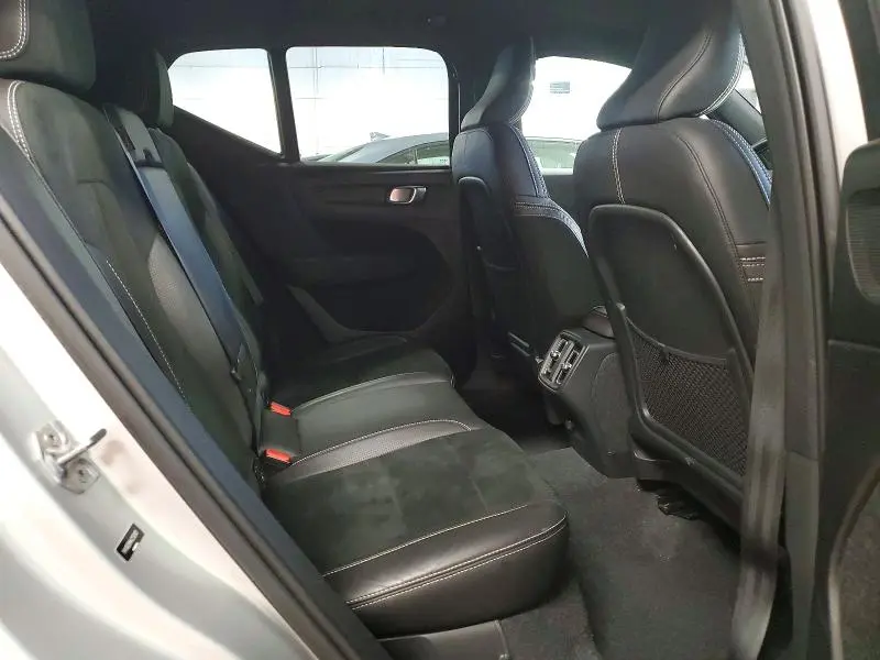 2019 VOLVO XC40 T5 R-DESIGN  