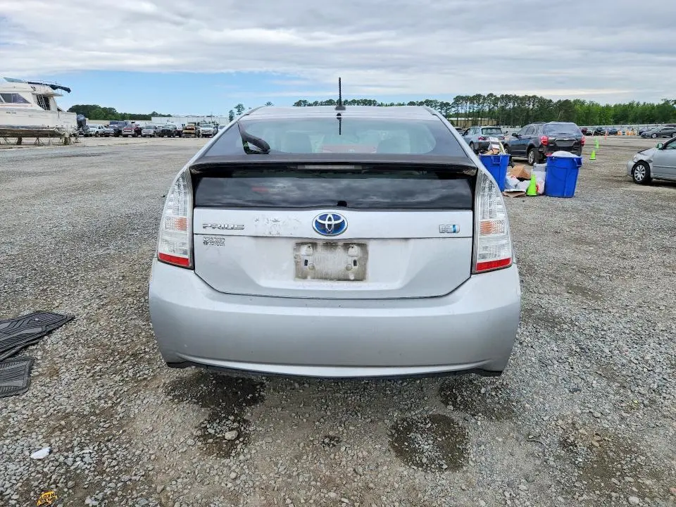 2010 TOYOTA PRIUS II  