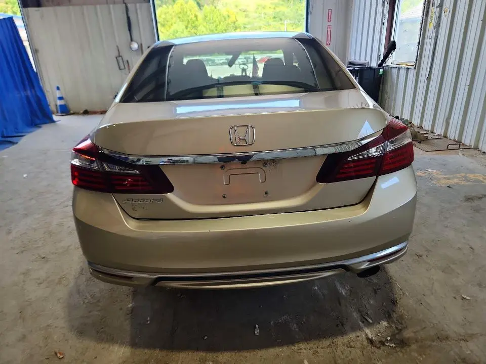 2017 HONDA ACCORD LX  