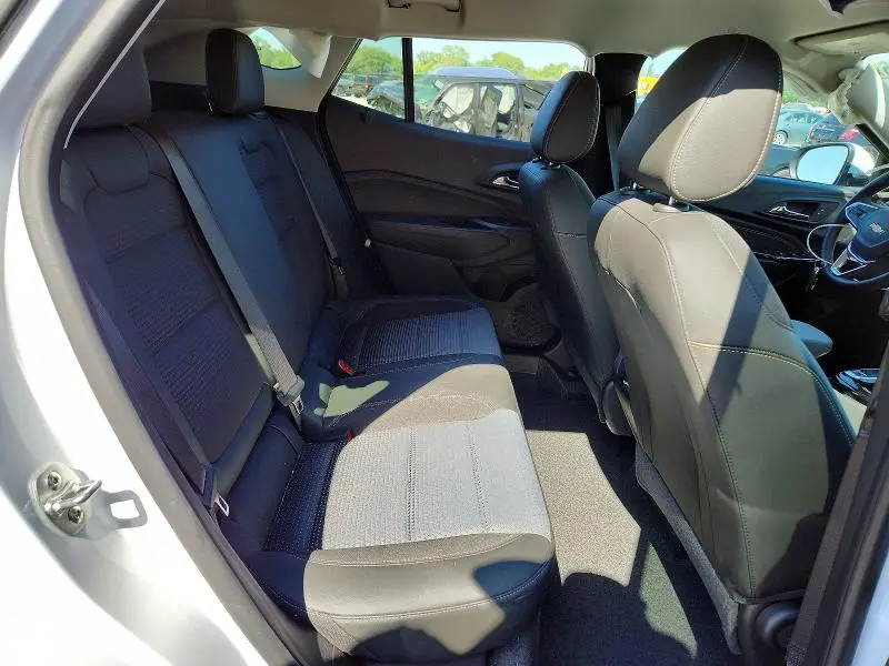2025 CHEVROLET TRAX 1LT  