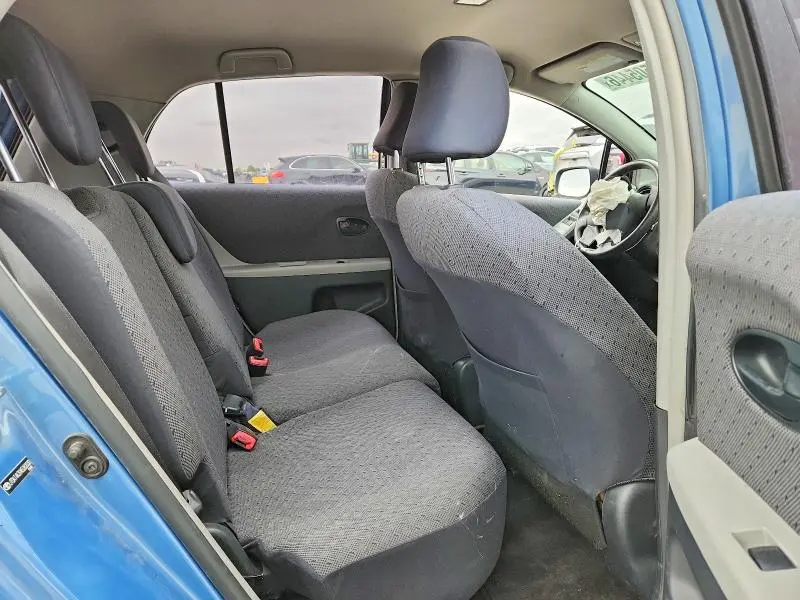 2010 TOYOTA YARIS BASE  