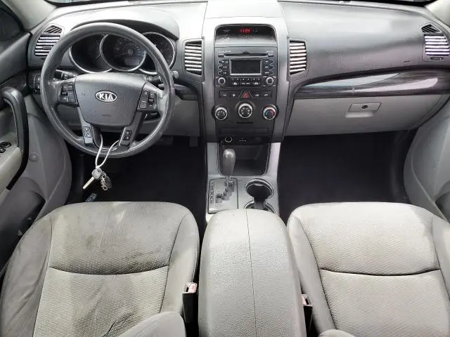 2012 KIA SORENTO BASE  
