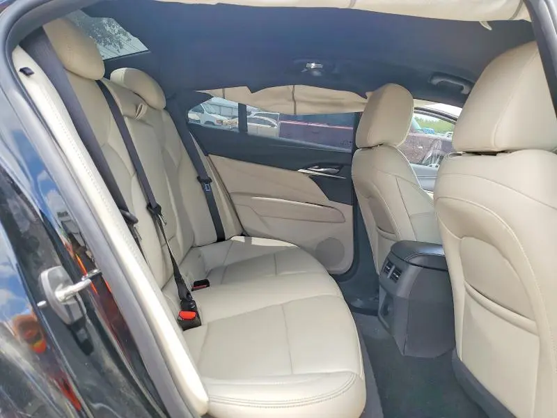 2024 CADILLAC CT4 LUXURY  