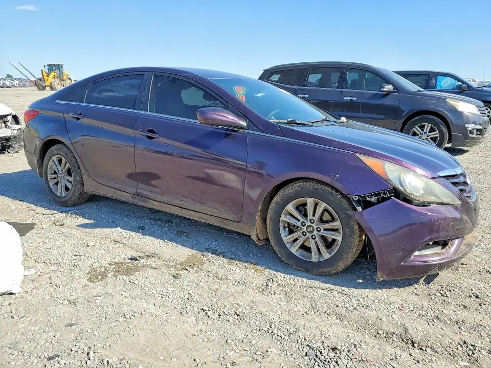 2013 HYUNDAI SONATA GLS  