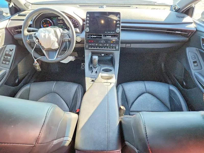 2021 TOYOTA AVALON XSE  