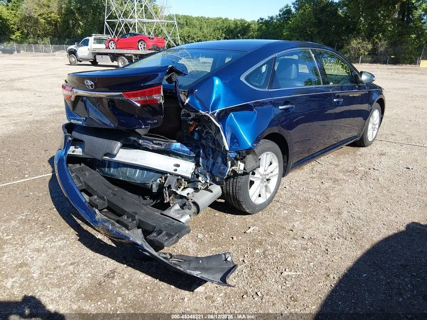 2013 TOYOTA AVALON XLE