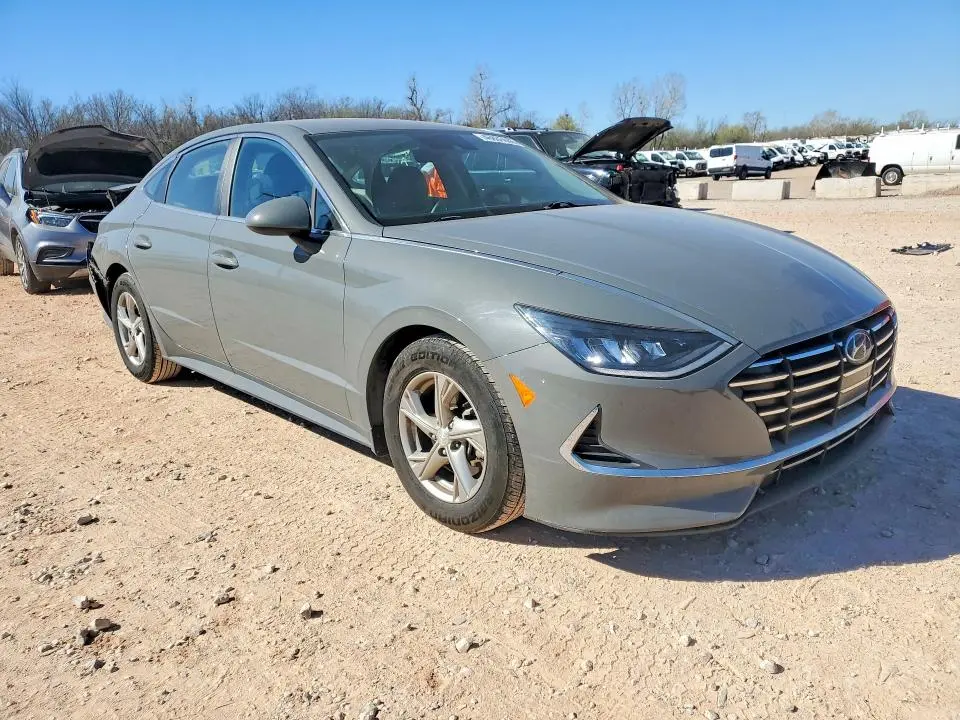 2020 HYUNDAI SONATA SE  