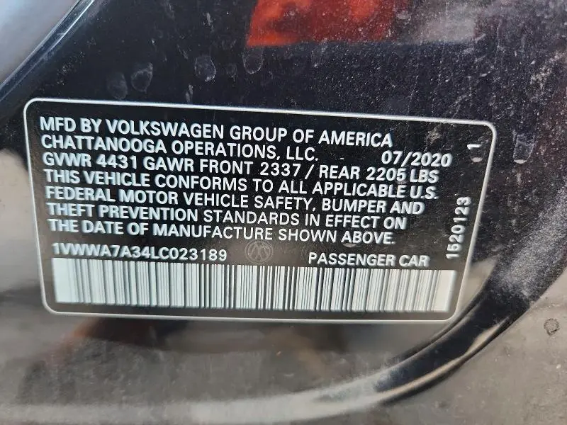2020 VOLKSWAGEN PASSAT SE  