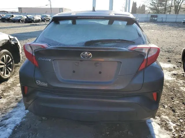 2019 TOYOTA C-HR XLE  