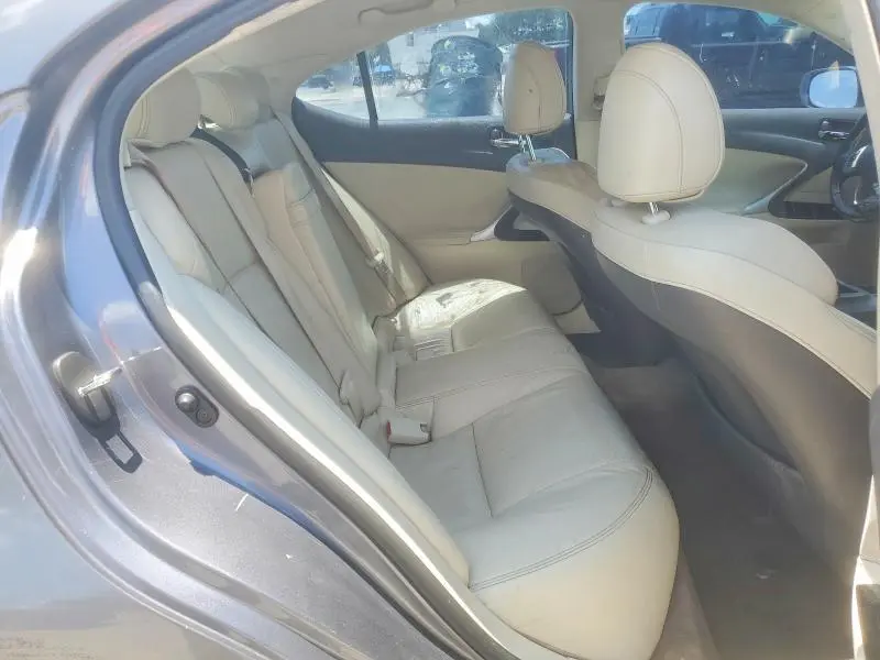 2013 LEXUS IS 250  