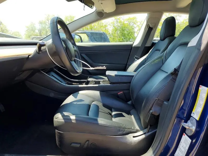 2018 TESLA MODEL 3   