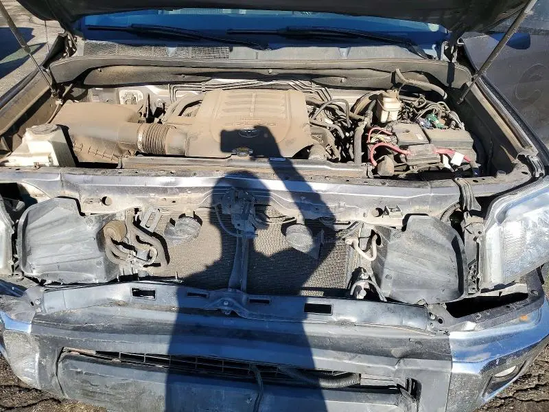 2017 TOYOTA TUNDRA SR5  