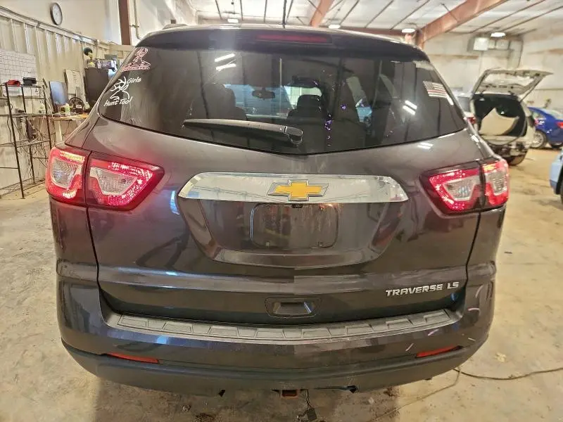 2013 CHEVROLET TRAVERSE LS  