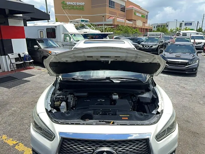 2019 INFINITI QX60 LUXE  