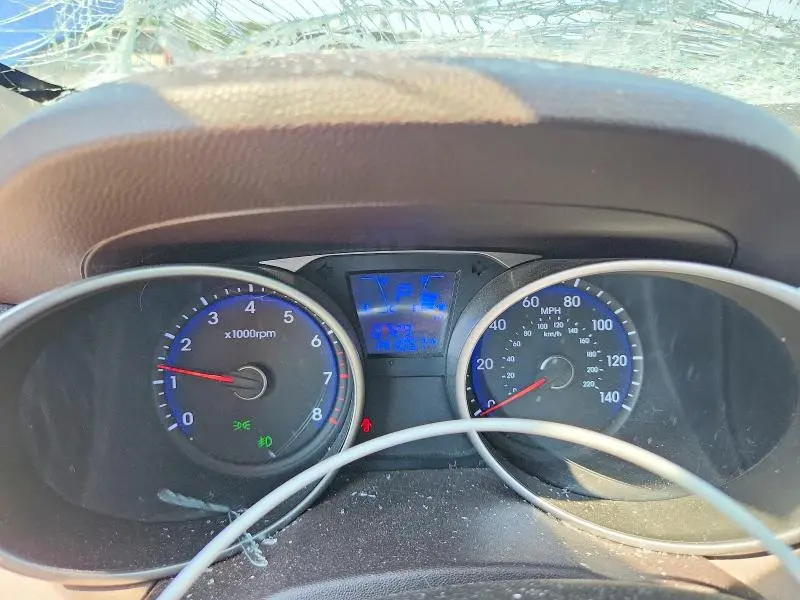 2015 HYUNDAI TUCSON SE  