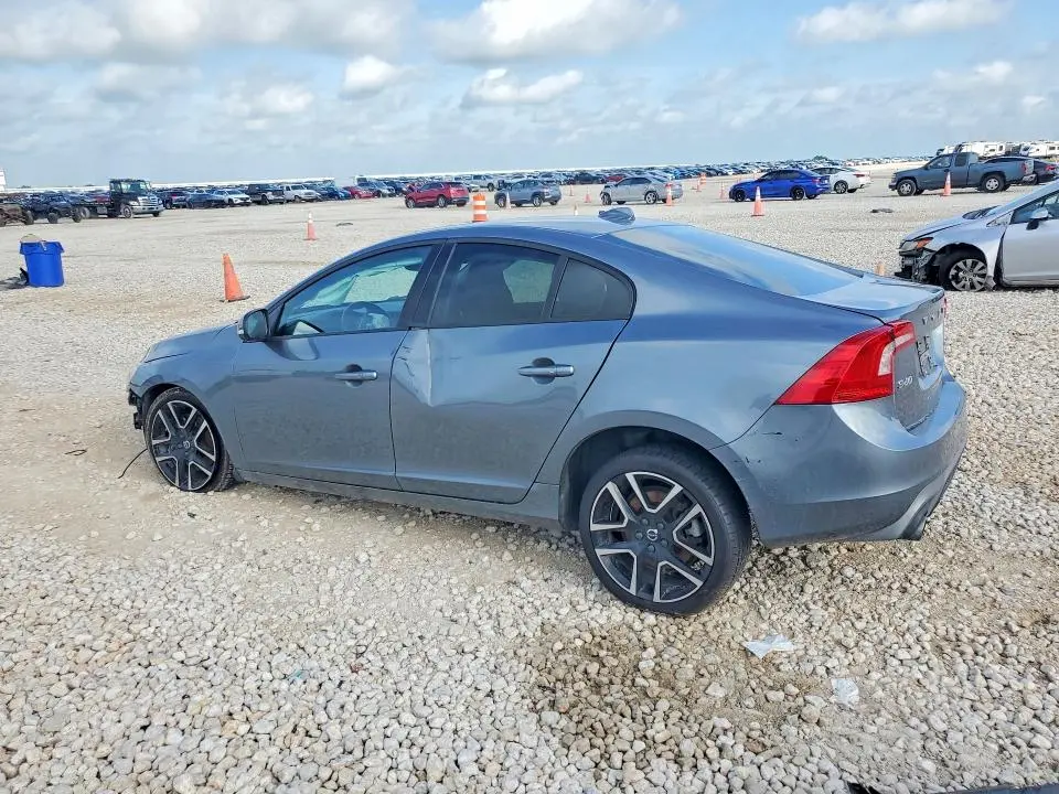 2018 VOLVO S60 DYNAMIC  