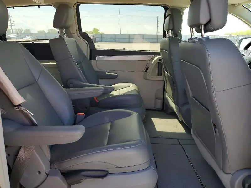 2012 VOLKSWAGEN ROUTAN   