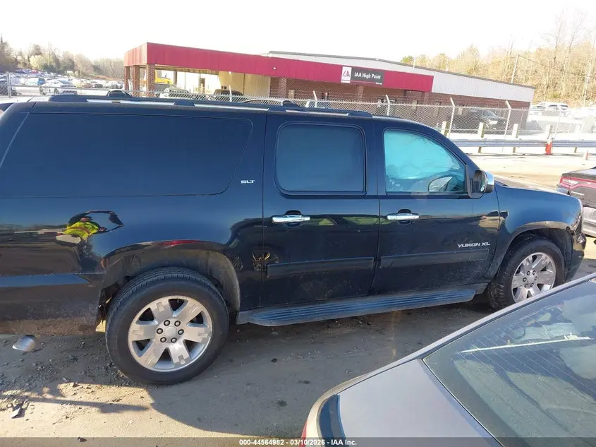 2013 GMC YUKON XL 1500 SLT