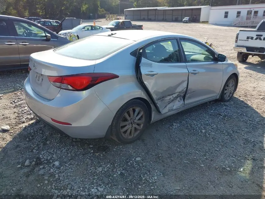 2016 HYUNDAI ELANTRA SE