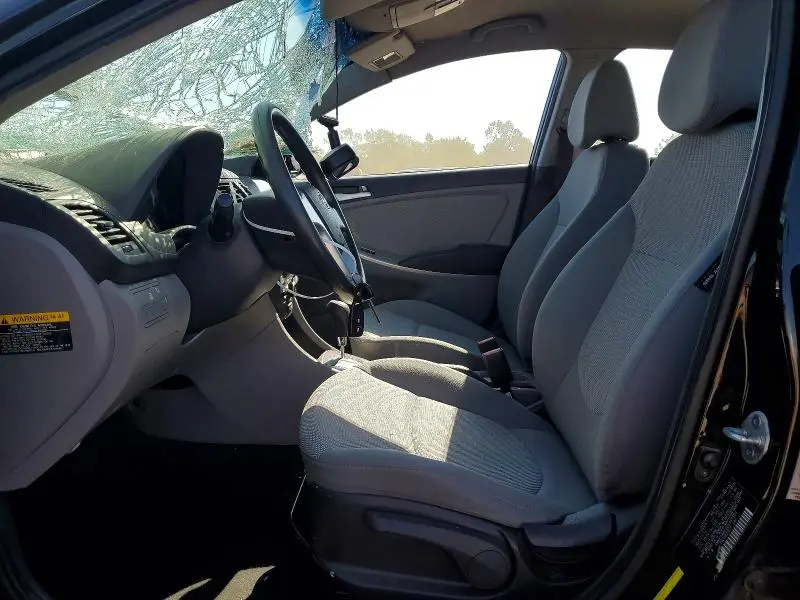 2013 HYUNDAI ACCENT GLS  