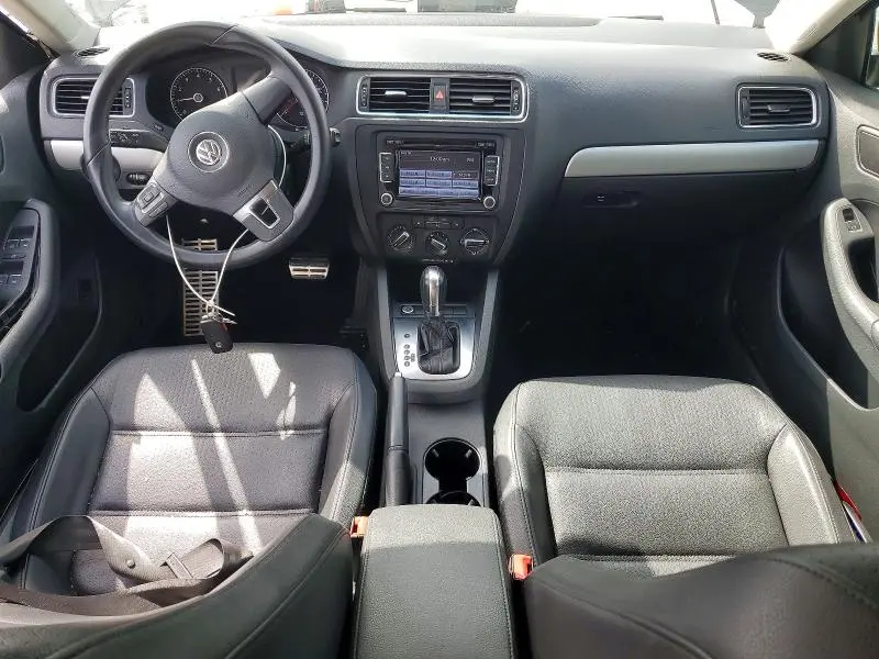 2014 VOLKSWAGEN JETTA SE  